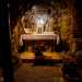 Per qui, scendendo alcuni gradini, si ha la possibilit di accedere a una particolare grotta che riproduce quella di Lourdes